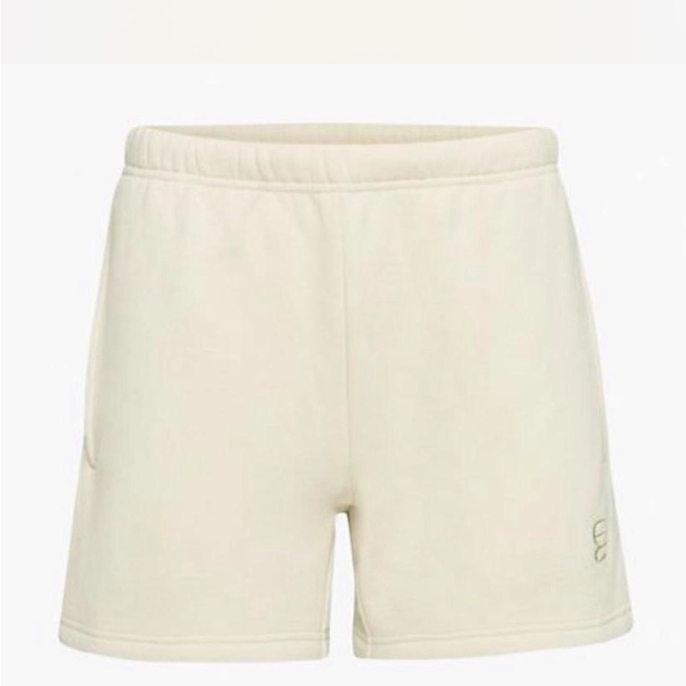 Aritzia Cream Shorts
